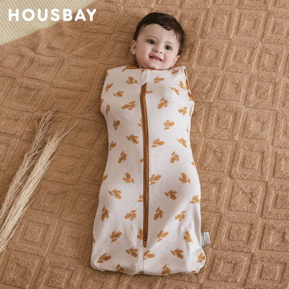 Gigoteuse d'été nouveau-né – Coton doux, sans manches et pratique pour le change
Offrez à votre bébé un sommeil confortable et sécurisé grâce à cette gigoteuse légère et respirante. Conçue pour les nouveaux-né