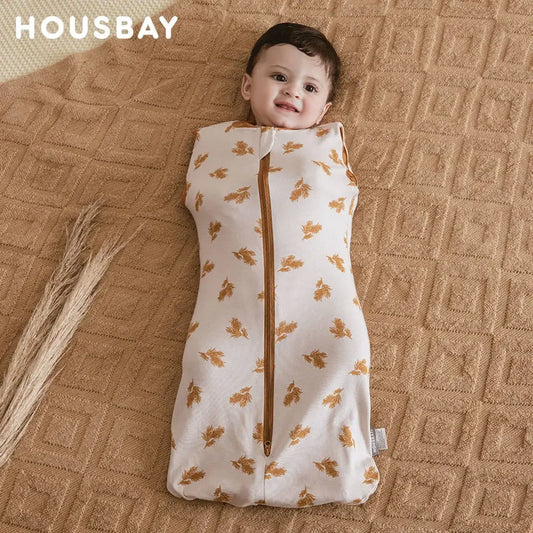 Gigoteuse d'été nouveau-né – Coton doux, sans manches et pratique pour le change
Offrez à votre bébé un sommeil confortable et sécurisé grâce à cette gigoteuse légère et respirante. Conçue pour les nouveaux-né
